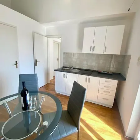 Charming 1-bed Near Arena And Centre Apartman *
